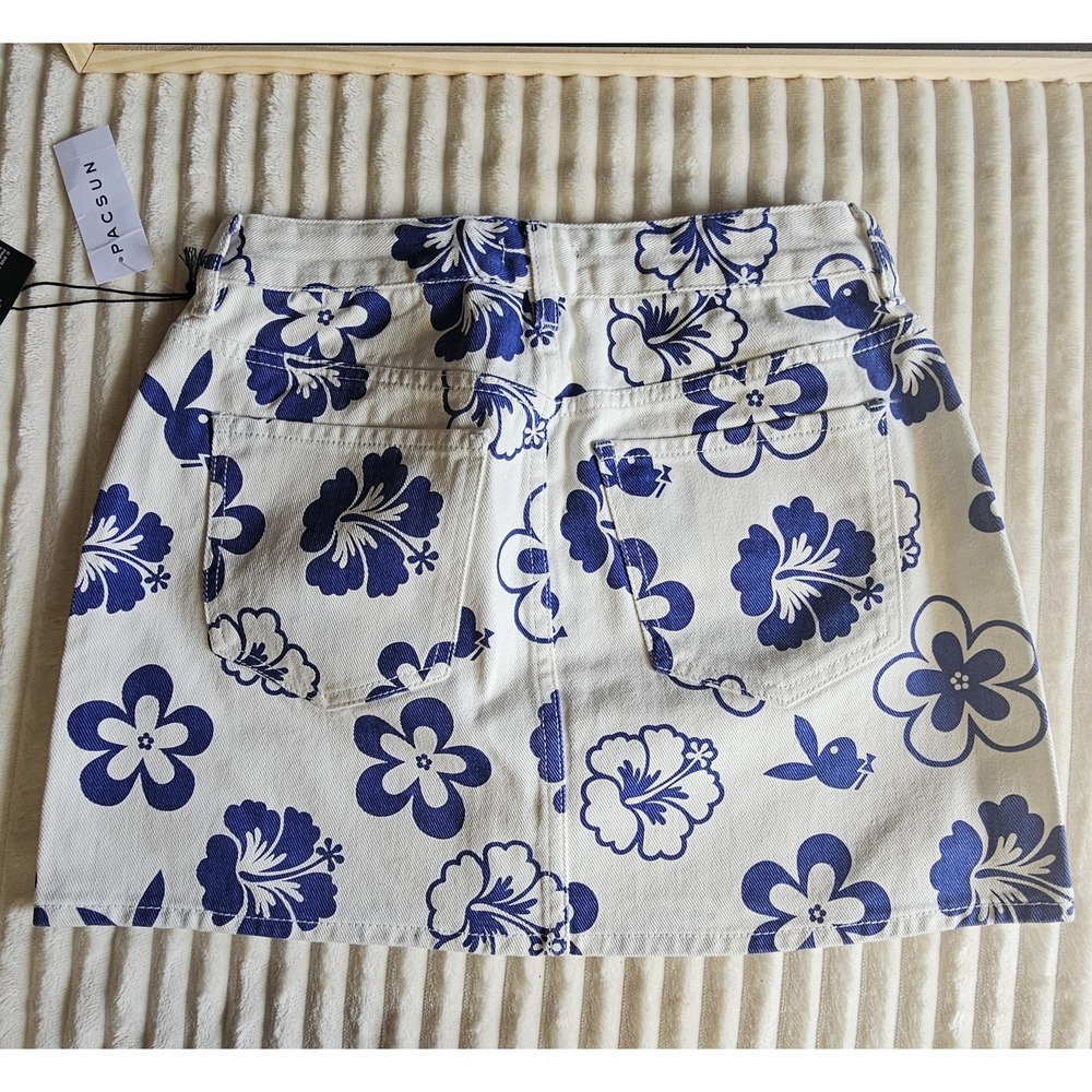 Playboy PacSun Mini‎ Skirt Womens 26 White Blue Floral Hawaiian 100% Cotton - Picture 2 of 6
